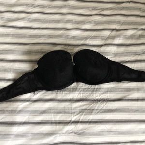 Black lacey bras